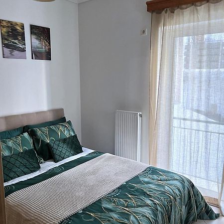 Appartamento H&H Cozy Retreat Pireo Esterno foto
