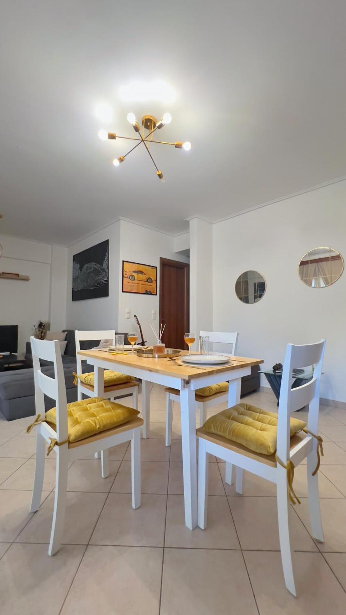 Appartamento H&H Cozy Retreat Pireo Esterno foto