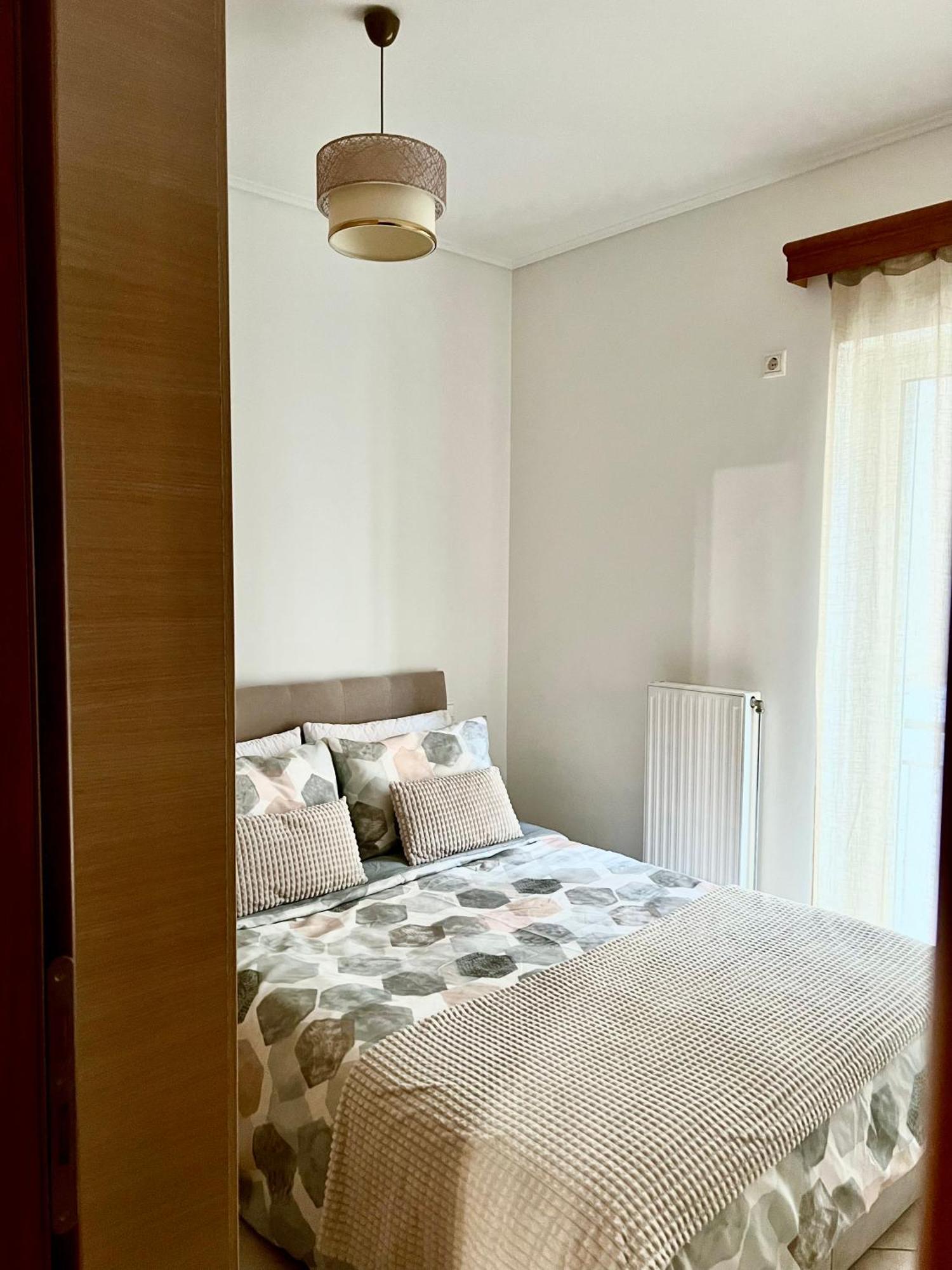 Appartamento H&H Cozy Retreat Pireo Esterno foto
