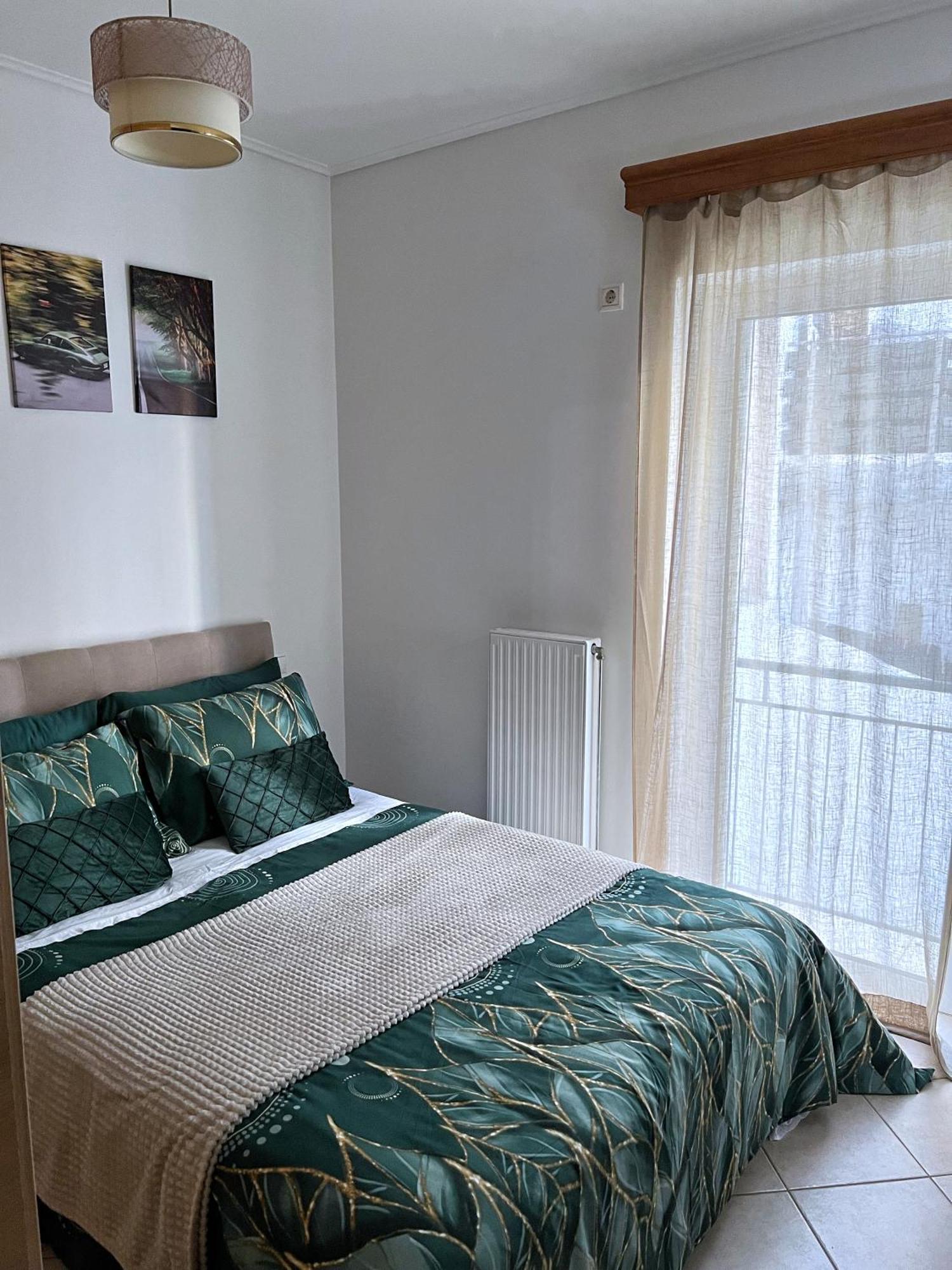 Appartamento H&H Cozy Retreat Pireo Esterno foto